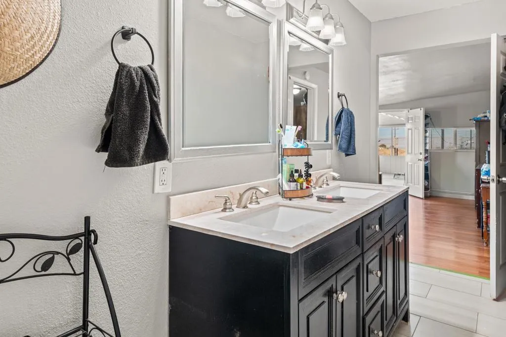 2497 Shore Isle Avenue, Thermal, California 92274 home-pic-28