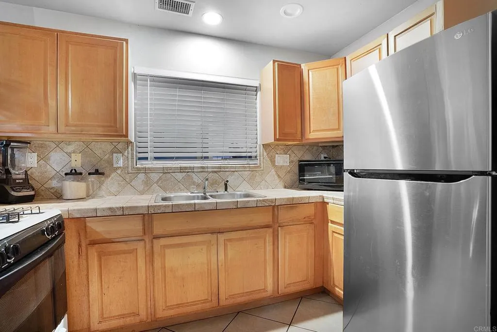 1116 Second Avenue, Chula Vista, California 91911 home-pic-33