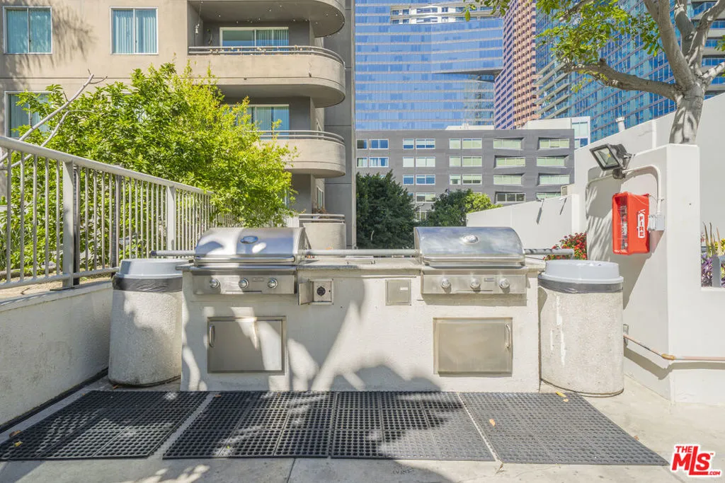 600 W 9th Street 1502, Los Angeles, California 90015 home-pic-32