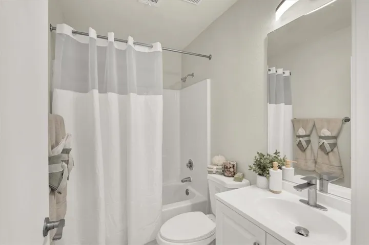 1065 Blue Sands Court, Henderson, California 89011