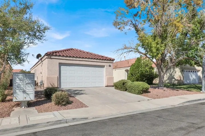 1065 Blue Sands Court, Henderson, California 89011