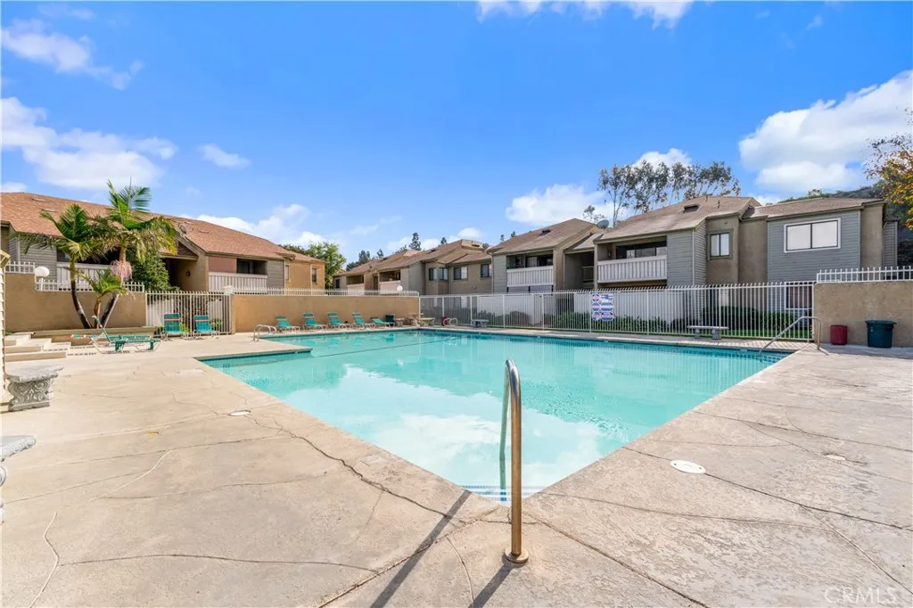 49 Town And Country Road, Pomona, California 91766 home-pic-28