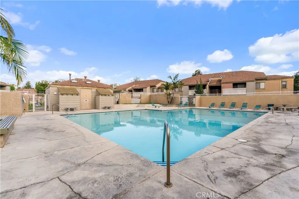 49 Town And Country Road, Pomona, California 91766 home-pic-30