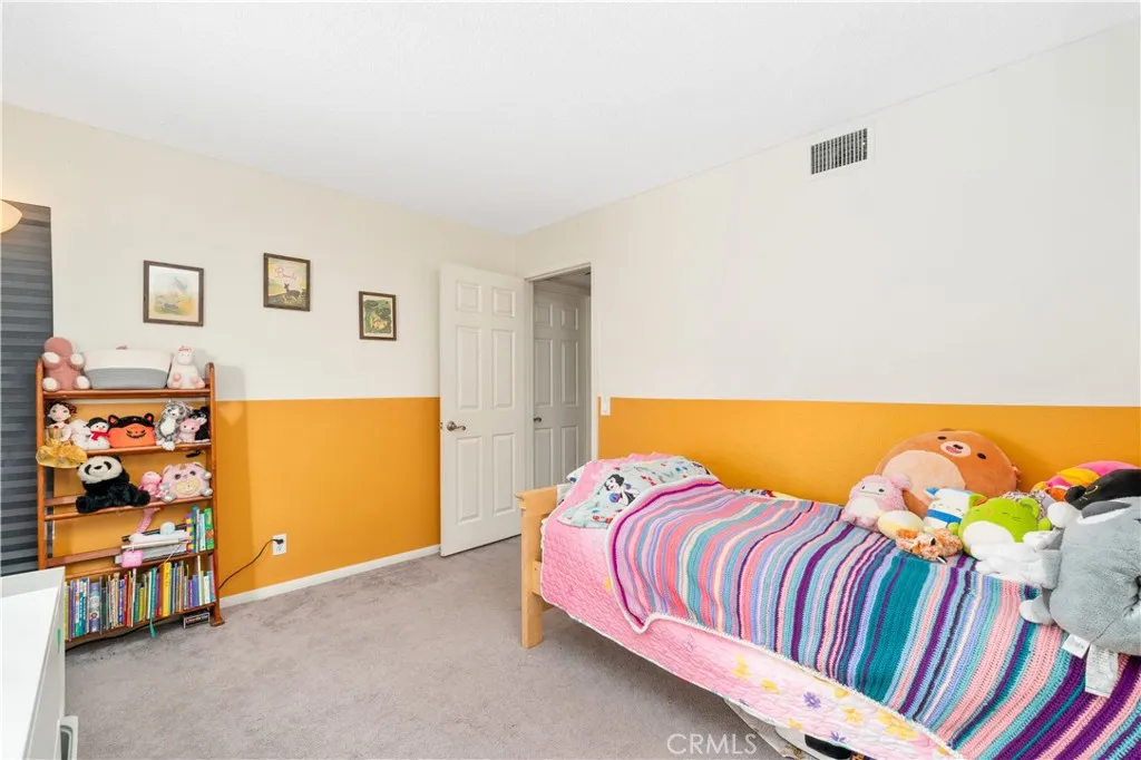 49 Town And Country Road, Pomona, California 91766 home-pic-19