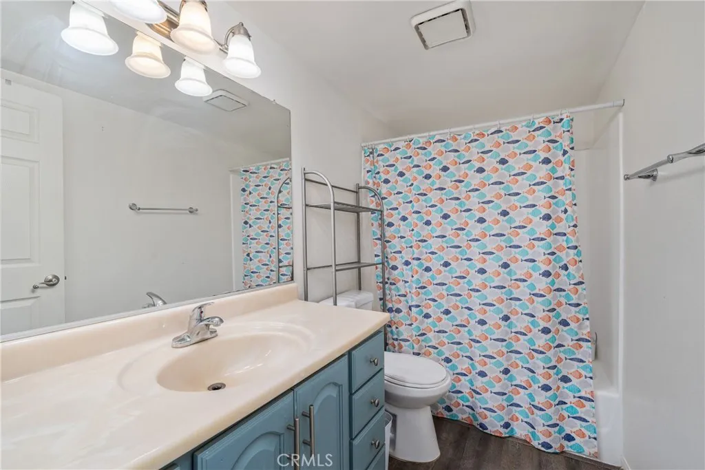 49 Town And Country Road, Pomona, California 91766 home-pic-54