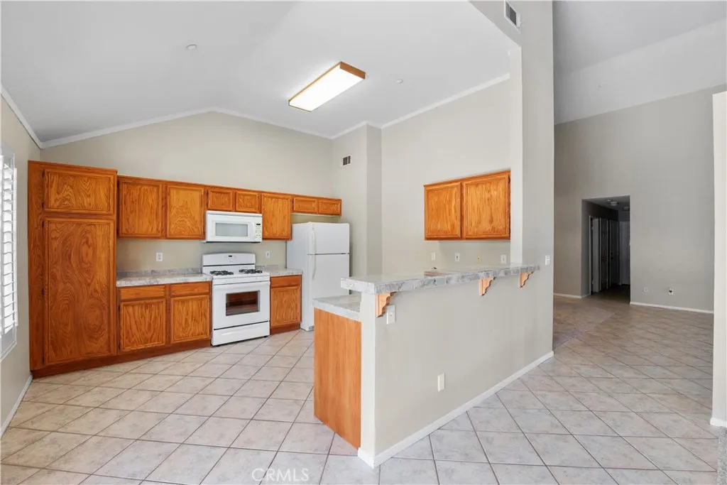 924 Riverview, Redlands, California 92374 home-pic-36