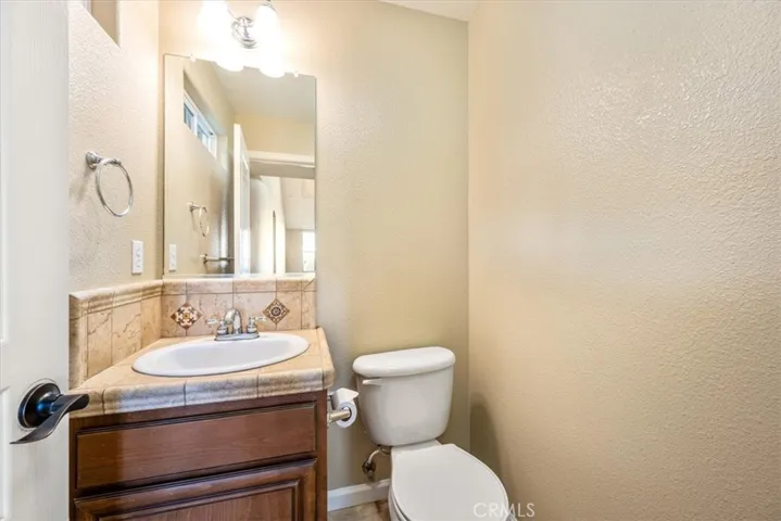 1735 Bilbao, Santa Maria, California 93454