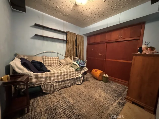 15454 Archwood Street, Van Nuys, California 91406