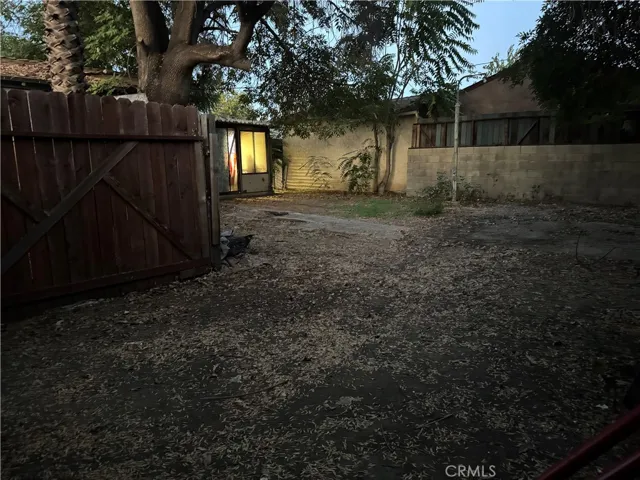 15454 Archwood Street, Van Nuys, California 91406