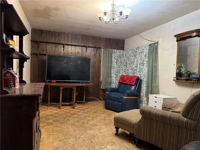 15454 Archwood Street, Van Nuys, California 91406