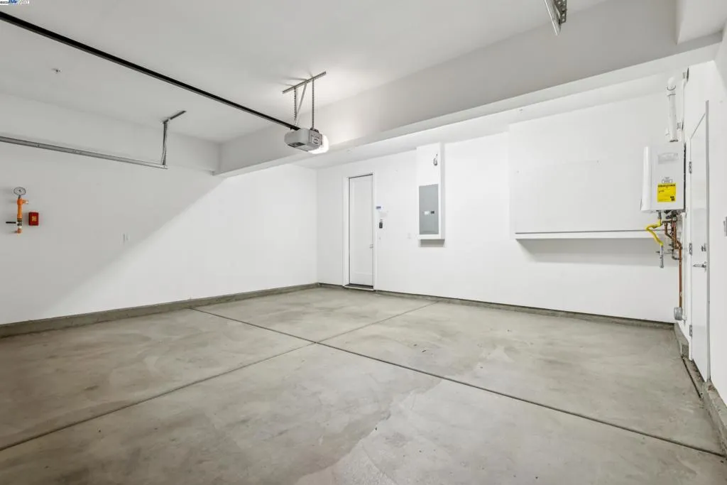 5761 Huntley, Dublin, California 94568 home-pic-16