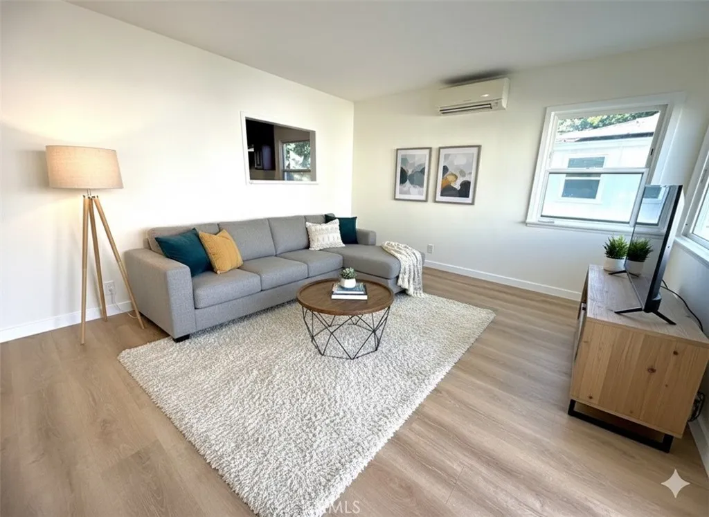 11813 Alclad Avenue, Whittier, California 90605 home-pic-15