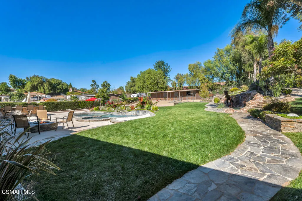 110 Starstone Court, Simi Valley, California 93065 home-pic-59