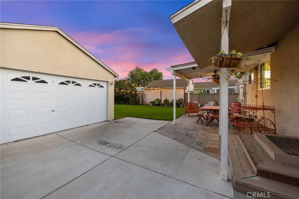 1231 S Baker, Santa Ana, California 92707 home-pic-27