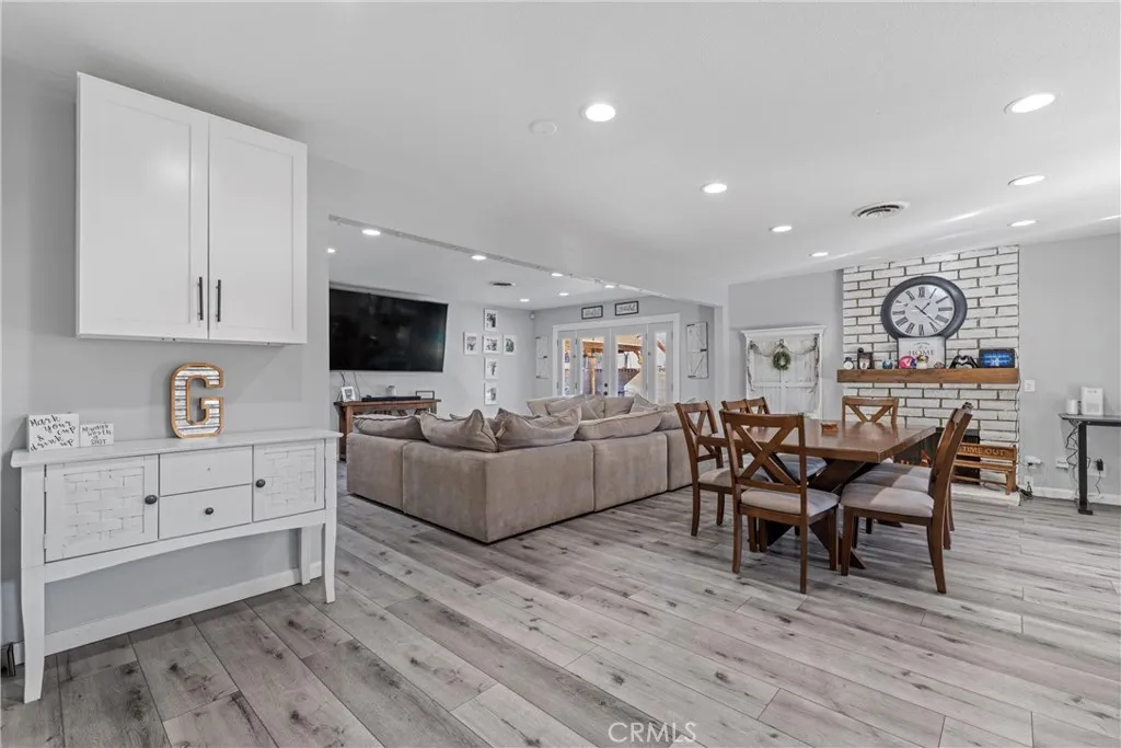 44170 Halcom, Lancaster, California 93536 home-pic-6