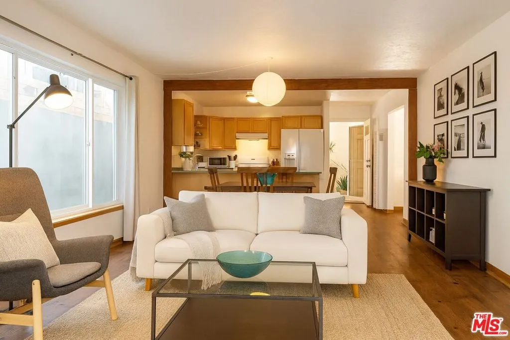 643 Santa Clara Avenue, Venice, California 90291 home-pic-1