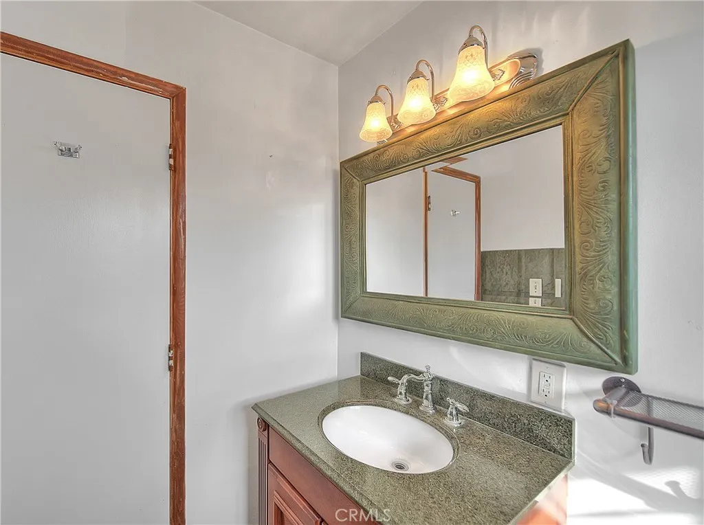 1510 Ardilla, La Puente, California 91746 home-pic-15