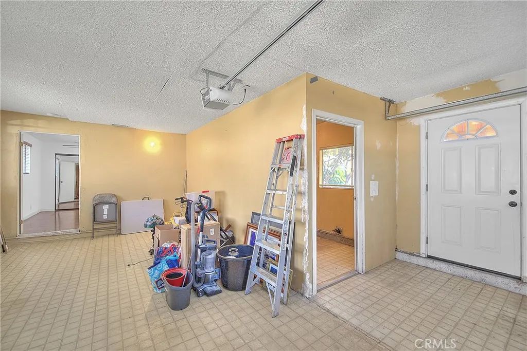 1510 Ardilla, La Puente, California 91746 home-pic-18
