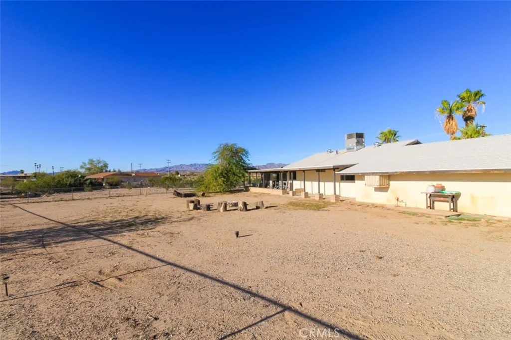 150752 Capistrano, Big River, California 92242 home-pic-30