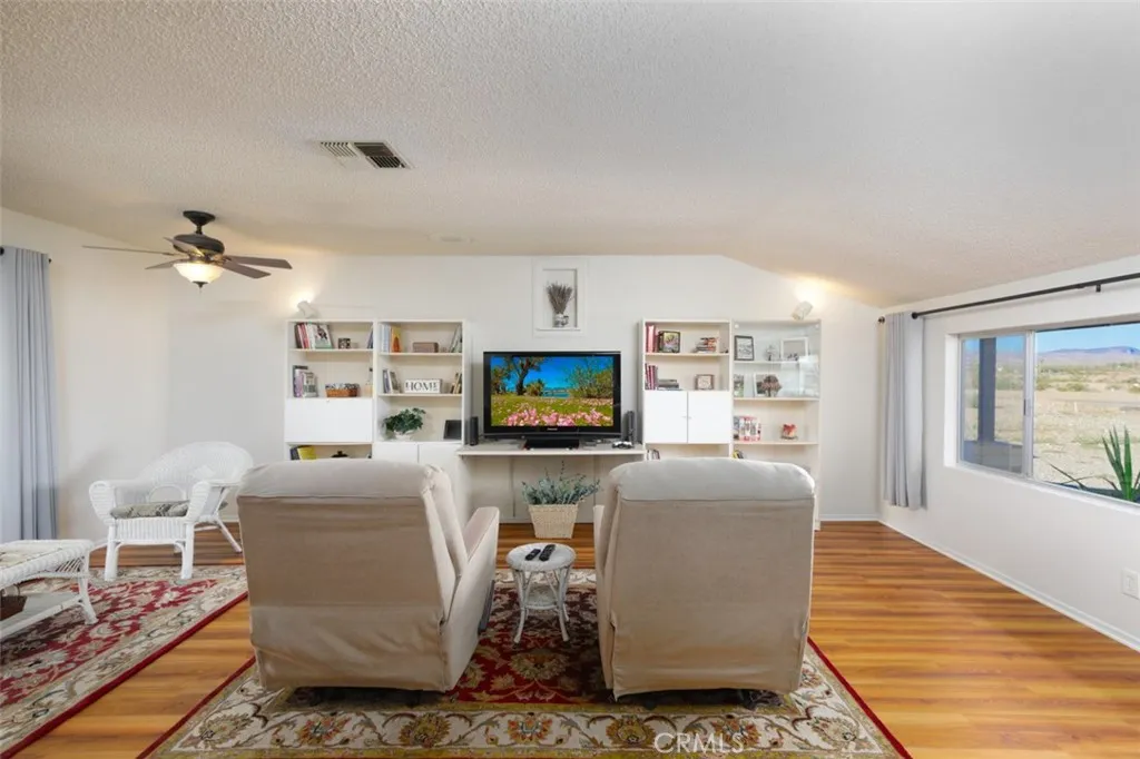 150752 Capistrano, Big River, California 92242 home-pic-8