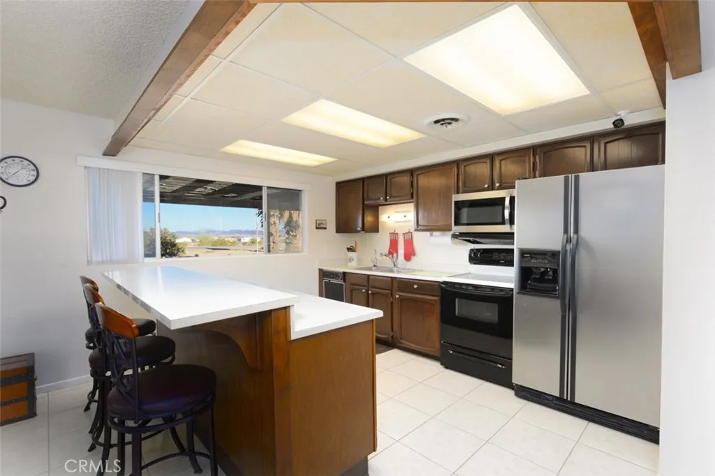 150752 Capistrano, Big River, California 92242 home-pic-12