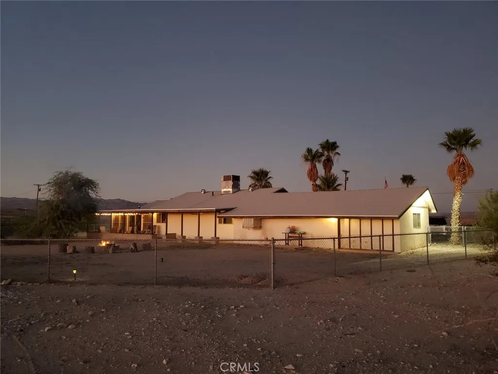 150752 Capistrano, Big River, California 92242 home-pic-44