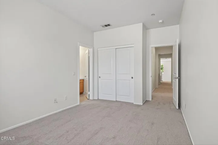 39-web-or-mls-UpmarketMedia-337 Fea-148