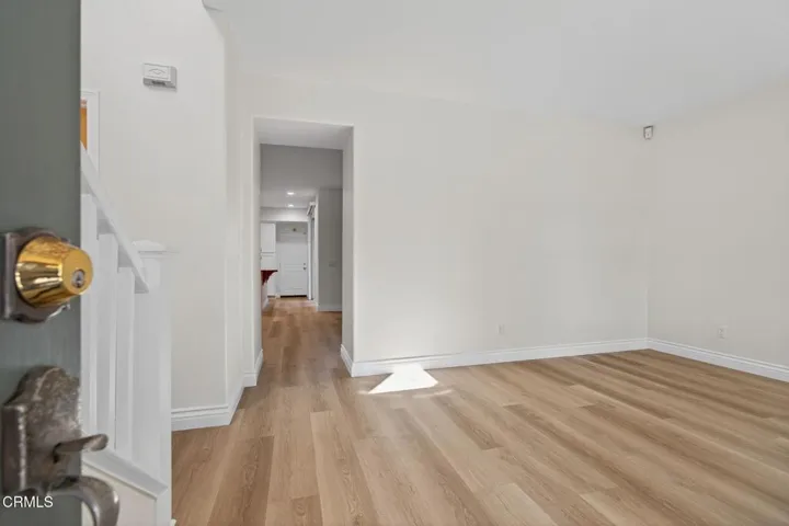 4-web-or-mls-UpmarketMedia-337 Fea-12