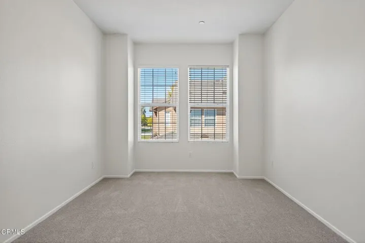 40-web-or-mls-UpmarketMedia-337 Fea-151