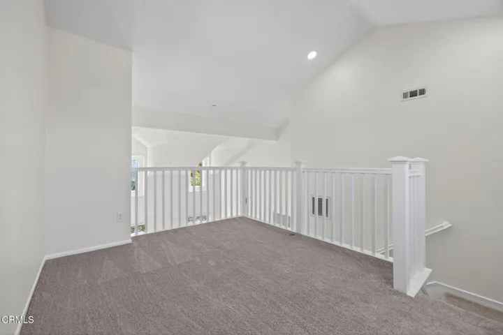 31-web-or-mls-UpmarketMedia-337 Fea-115