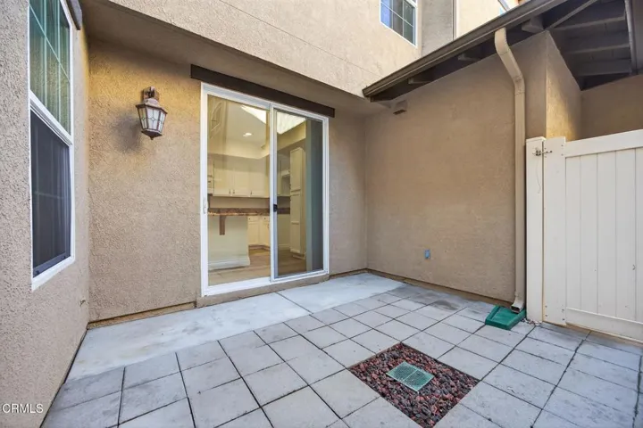 42-web-or-mls-UpmarketMedia-337 Fea-157