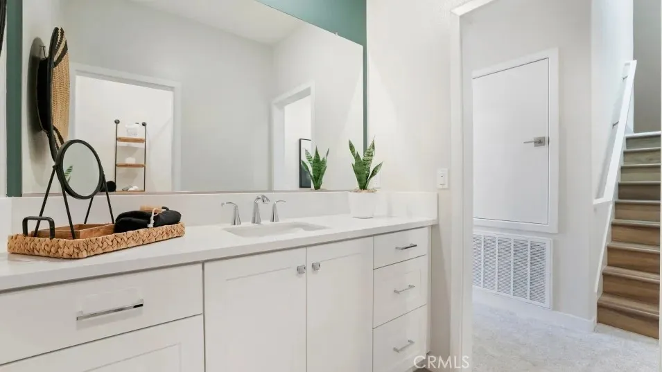 1005 Walnut Terrace, Montebello, California 90640 home-pic-20