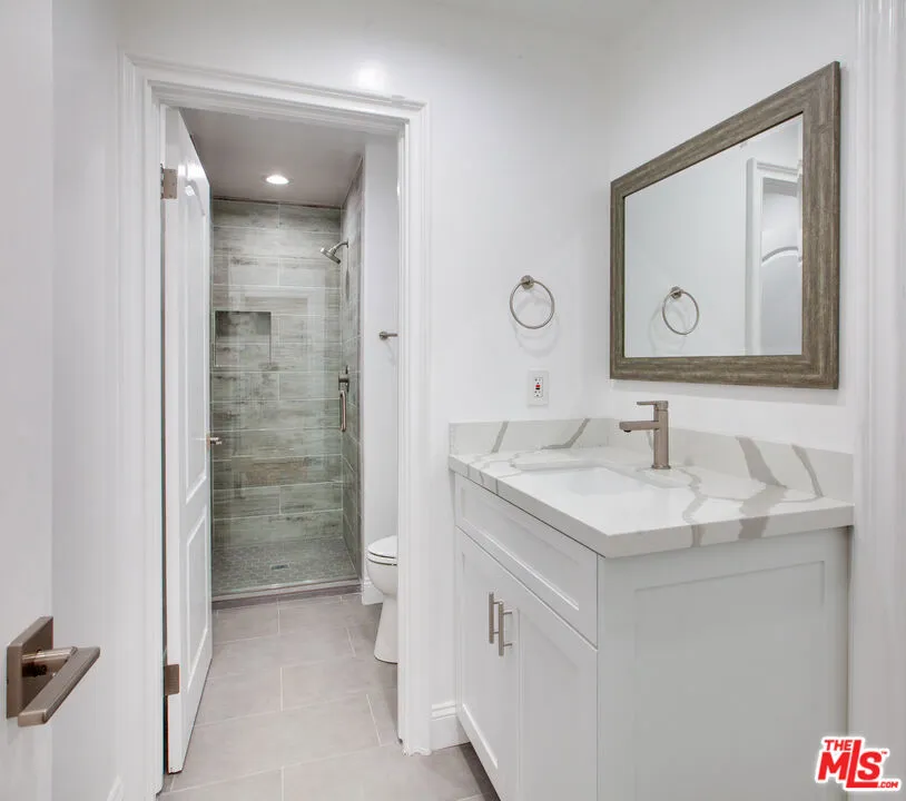 10221 Briarwood Drive, Los Angeles, California 90077 home-pic-16