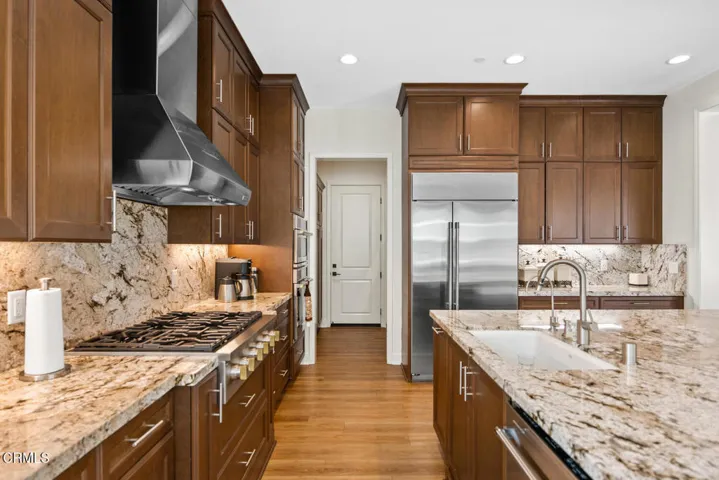 2188 Jovana Ct Camarillo CA-large-017-01