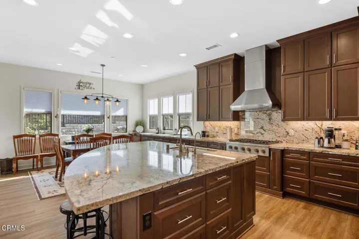 2188 Jovana Ct Camarillo CA-large-011-01
