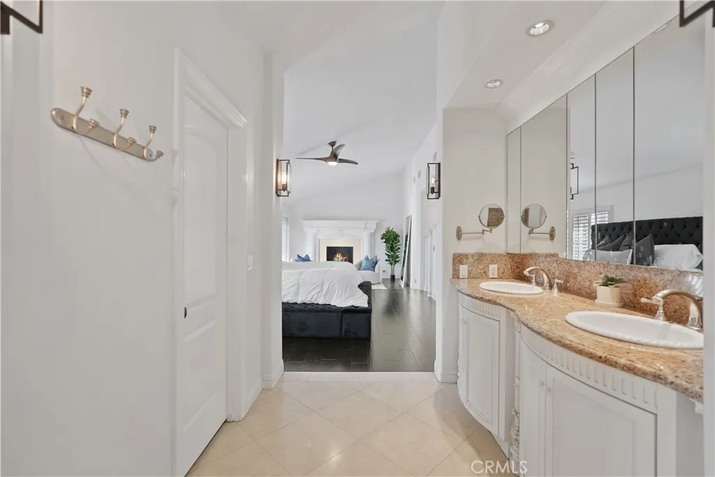 24952 Hendon, Laguna Hills, California 92653 home-pic-41