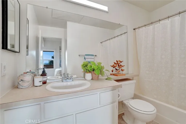 En Suite bathroom #1