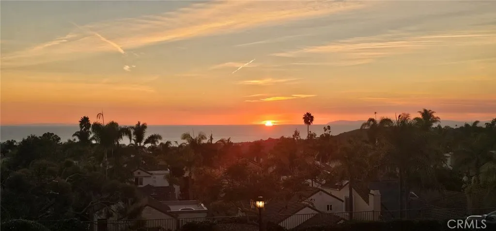 Ocean, Catalina and Sunset views from balcony