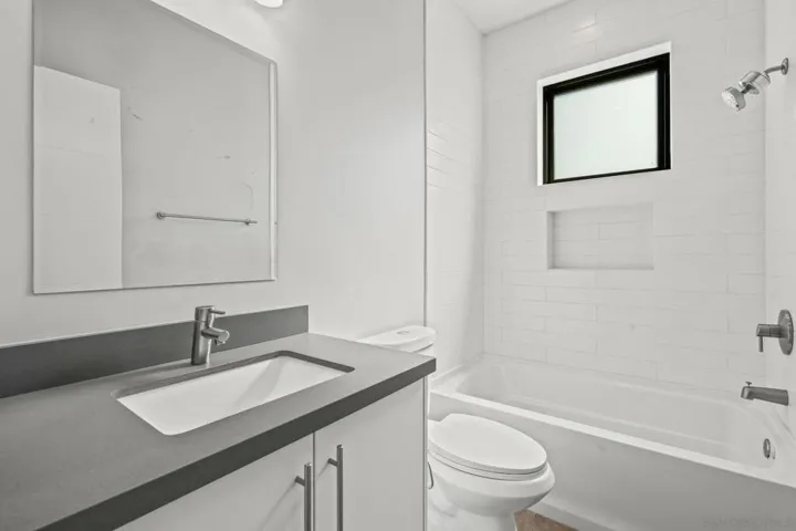 1505 Loring St, San Diego, California 92109
