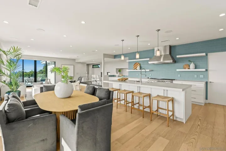 1505 Loring St, San Diego, California 92109
