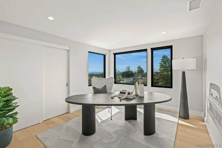1505 Loring St, San Diego, California 92109