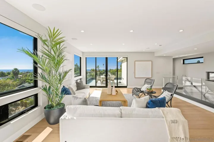 1505 Loring St, San Diego, California 92109