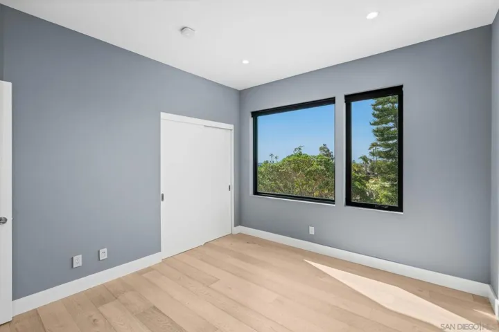 1505 Loring St, San Diego, California 92109