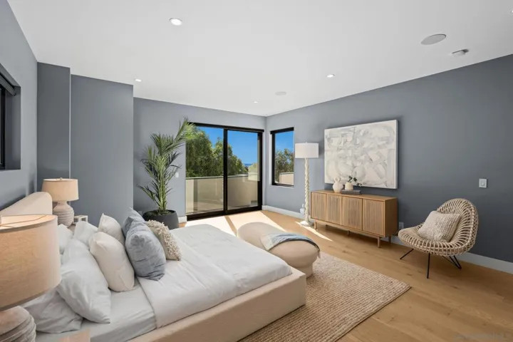1505 Loring St, San Diego, California 92109