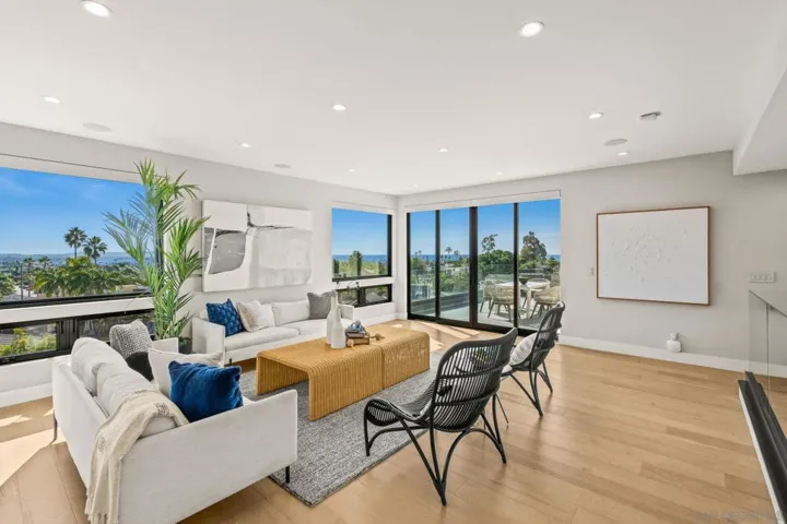 1505 Loring St, San Diego, California 92109