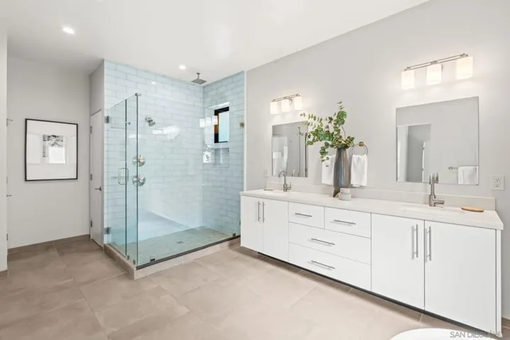 1505 Loring St, San Diego, California 92109