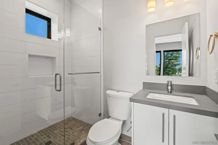 1505 Loring St, San Diego, California 92109