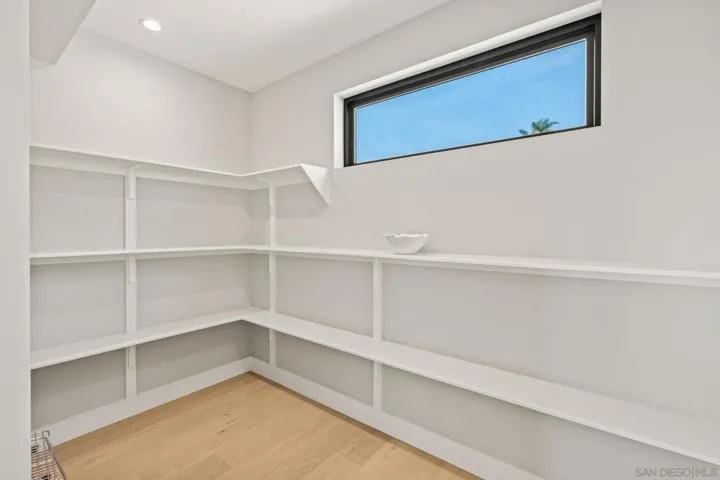 1505 Loring St, San Diego, California 92109