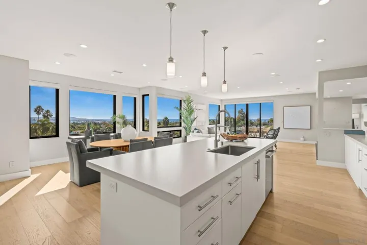 1505 Loring St, San Diego, California 92109