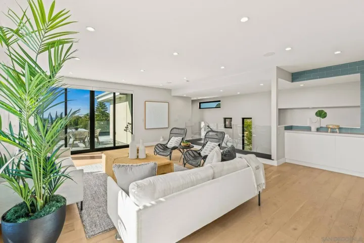 1505 Loring St, San Diego, California 92109
